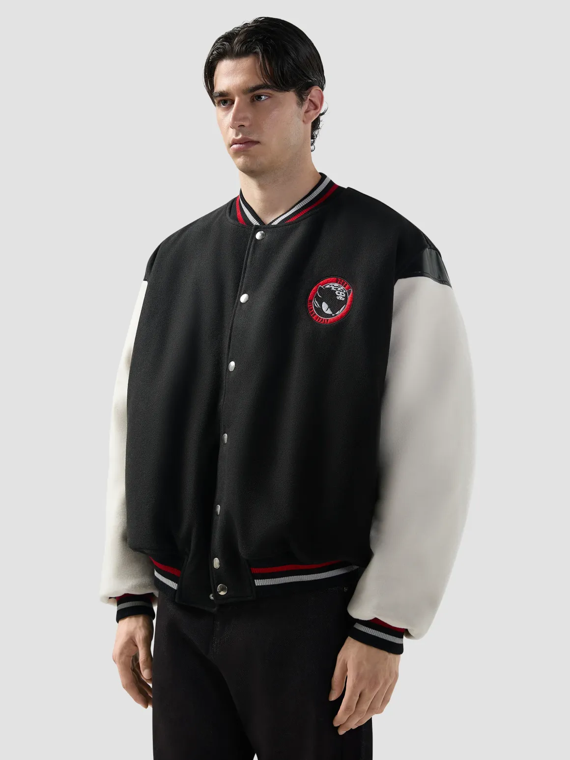 Bomber con patch Kittho