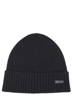 Cappellino in lana con risvolto e logo boss