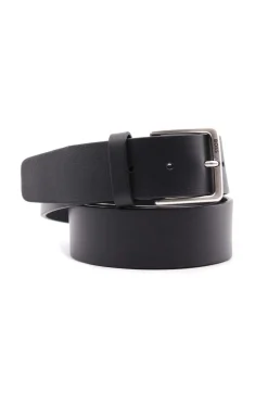 Cintura in cuoio con dettagli in metallo anticato