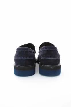 Mocassino in pelle scamosciata suola carro armato.