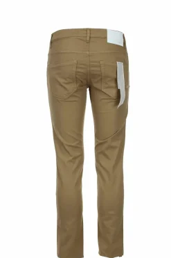 Pantalone 5 tasche in cotone goffrato.