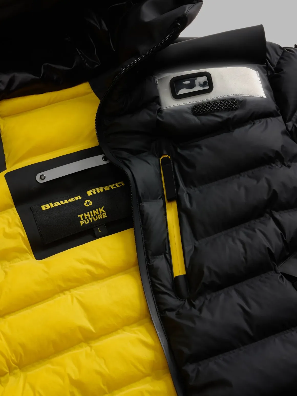 Piumino con cappuccio BLAUER X PIRELLI