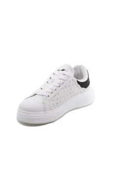 Sneaker in pelle con monogramma John Richmond