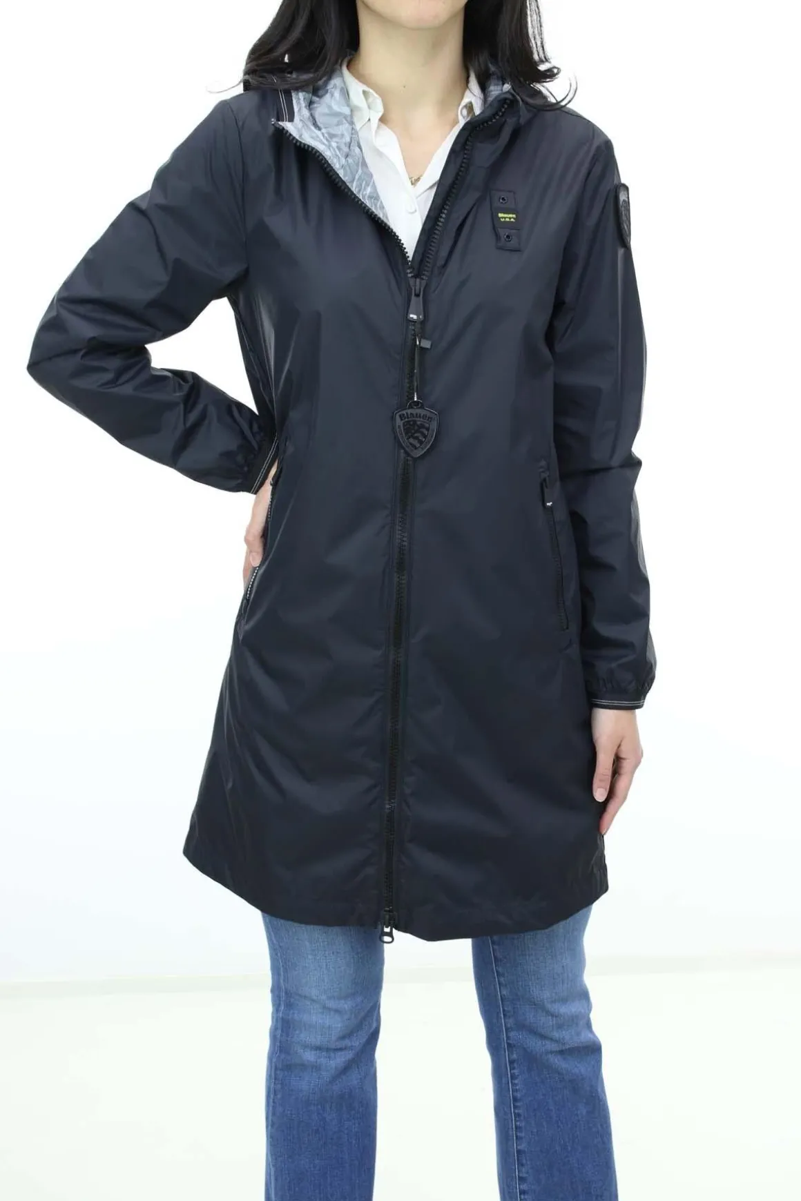 Trench impermeabile con cappuccio